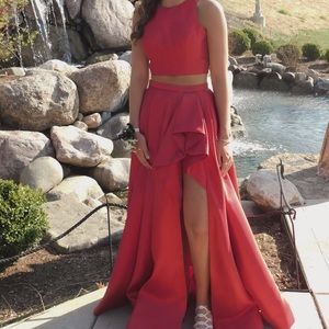 Prom Dress. Sherri Hill. 2 Piece Red. Size 4